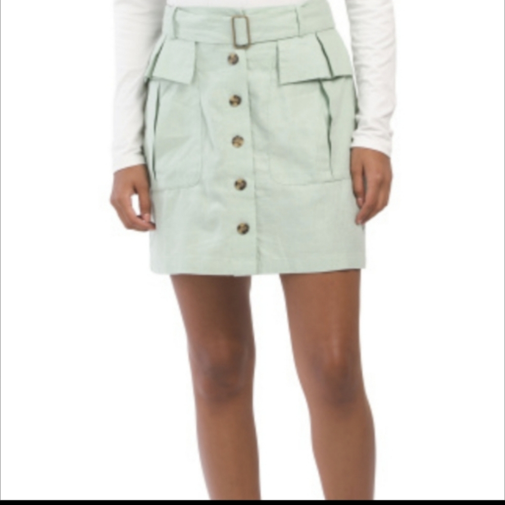 Nicole Miller Linen Light Green Skirt. Size M